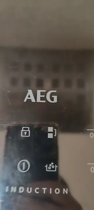 Placa de inducción AEG