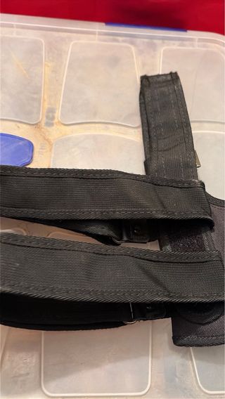 Funda pernera táctica arma corta