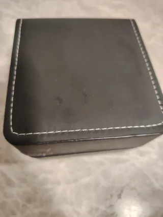 Reloj Migeer Negro y Plateado sin estrenar