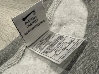 Sudadera Nike ReWorked Gris y Morado