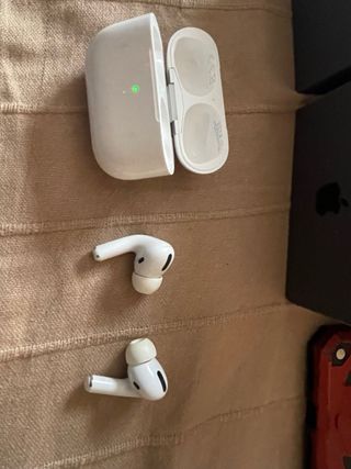iPhone 8 Plus y AirPods Pro 1ª Gen