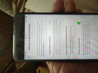 iPhone 8 Plus y AirPods Pro 1ª Gen