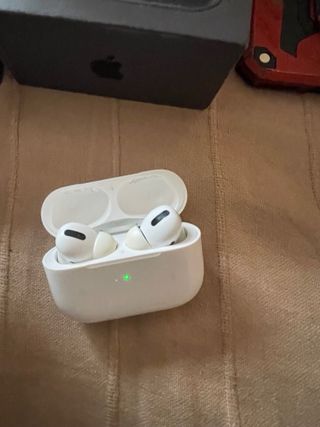 iPhone 8 Plus y AirPods Pro 1ª Gen