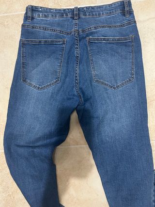 Pantalón pitillo elástico azul