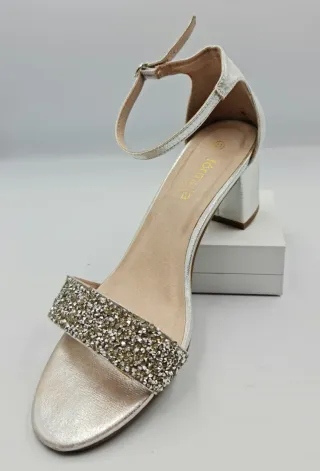 FORMULA JOVEN SANDALIAS PLATEADAS DE PEDRERIA