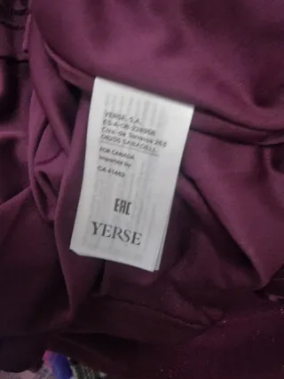 Vestito elegante bordeaux per le feste