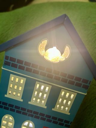 Casa con luce stitch