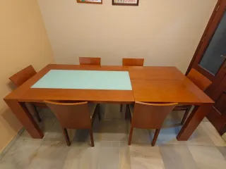 Mesa de comedor madera y cristal