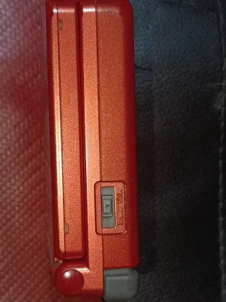 Game Boy Advance SP Roja + Cargador + Funda