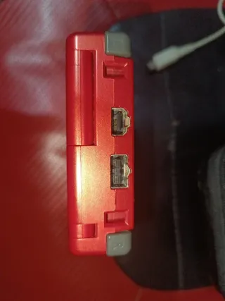 Game Boy Advance SP Roja + Cargador + Funda