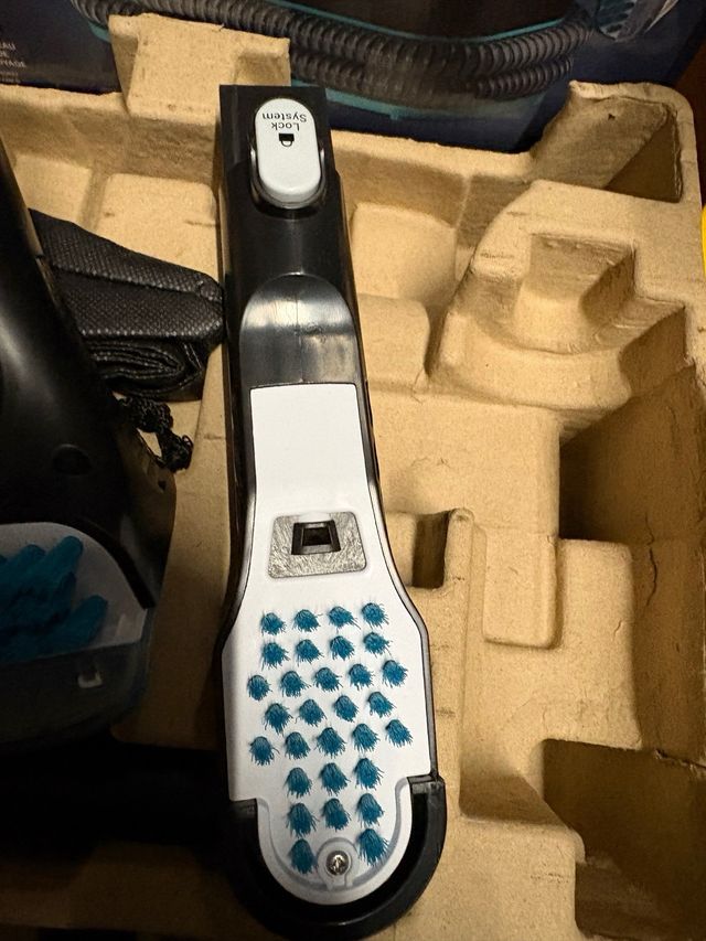 Aspirapolvere Rowenta Clean It per tappezzeria e animali domestici