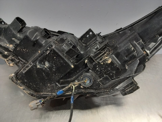 FARO DERECHO TOYOTA C-HR (X10) M20A 81110F418000