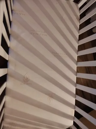 Cuna bebé blanca + colchón