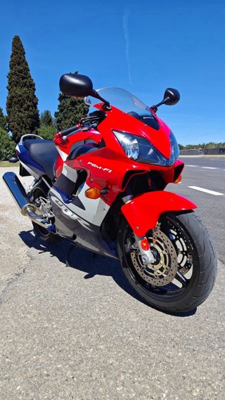 Honda CBR 600f 2002