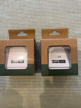 2 Cargadores USB Blancos