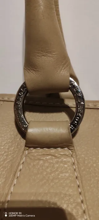 Bolso de mano Guy Laroche Beige y Marrón