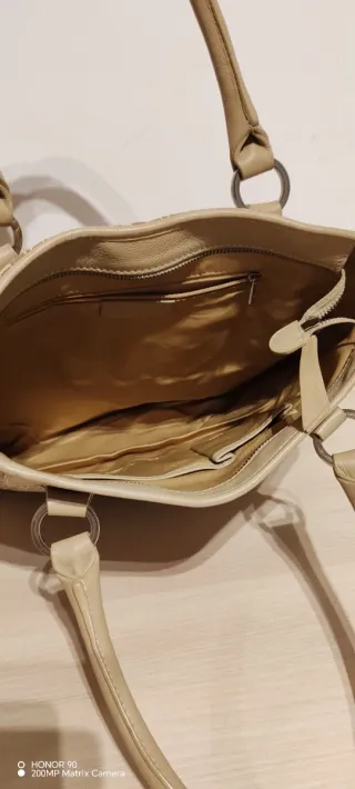 Bolso de mano Guy Laroche Beige y Marrón
