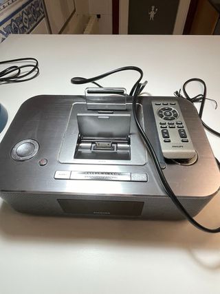 Radio Despertador Philips con Dock iPod/iPhone