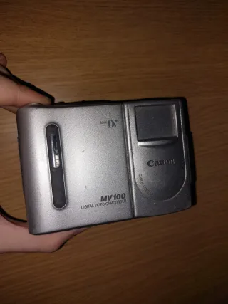 Cámara Canon MV100 Plata
