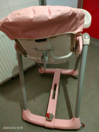 Trona de bebé rosa