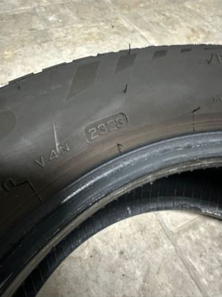 NEUMÁTICOS 205/60 R16 DE INVIERNO BRIDGESTONE