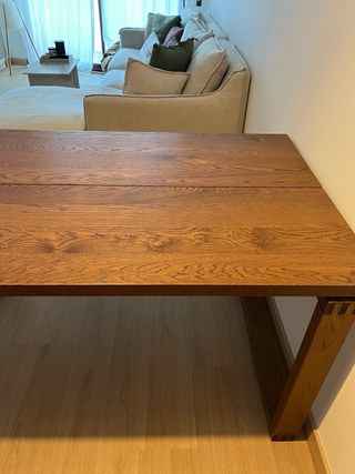 Mesa de comedor de roble