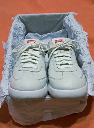 Zapatillas Camper en piel N° 40 Unisex.