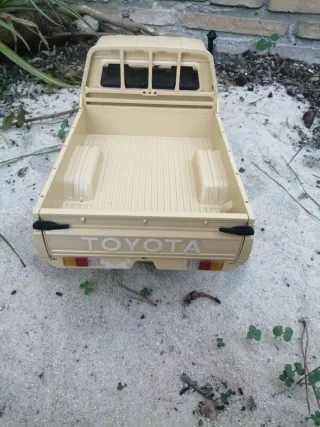 Toyota Crawler RC 1/12