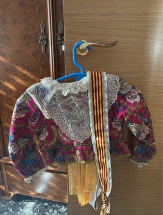 Vestido de fallera niña (6-8 años) y zapatos