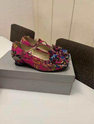 Vestido de fallera niña (6-8 años) y zapatos