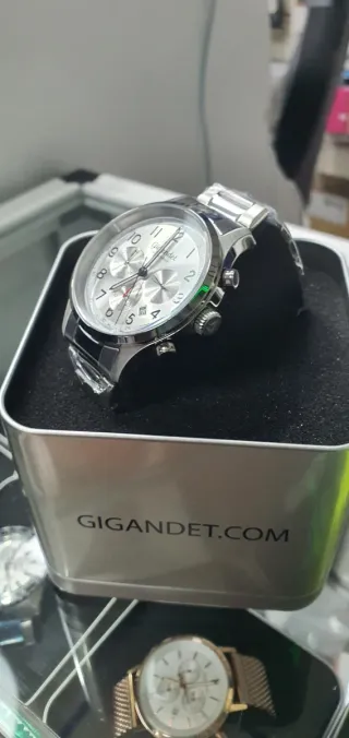 Reloj Gigandet Plata y Blanco
