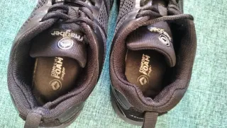 Tenis deportivos negros para mujer