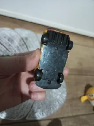 Lote 2 coches y 1 avión de juguete