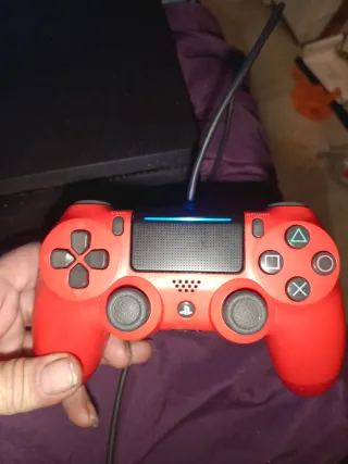 PlayStation 4 Slim Negra