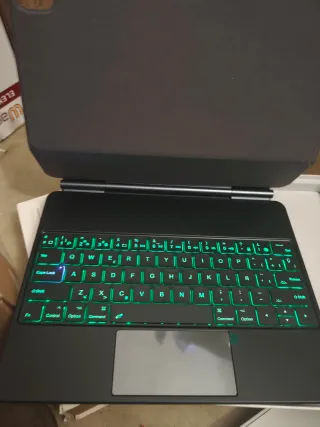 Tastiera Wireless Magnetica Erato