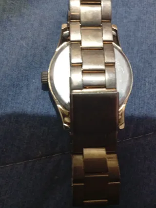 Reloj Pte Dorado con Esfera Verde