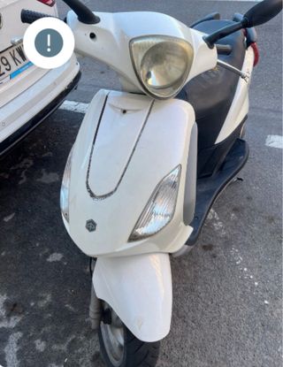 Piaggio Fly 125 Moto