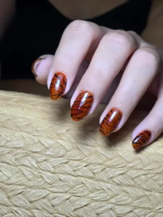 Manicura, Pedicura y Maquillaje