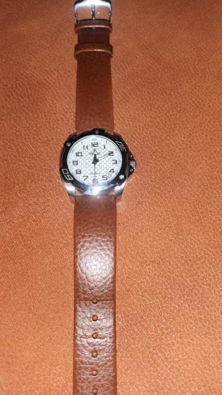 Reloj Quartz Marrón y Plateado