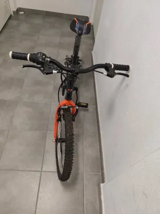Bicicleta B-PRO JR 20 Negra/Naranja