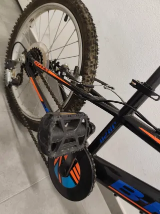 Bicicleta B-PRO JR 20 Negra/Naranja