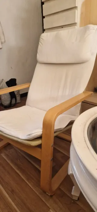 Sillón Ikea madera y tela blanco