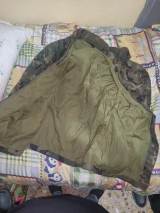 Chaqueta militar tres cuartos camuflaje