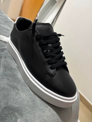 Zapatillas BOSS negras y blancas