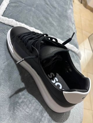 Zapatillas BOSS negras y blancas