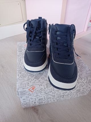 Botas niño Freestyle nº 36. Nuevos.