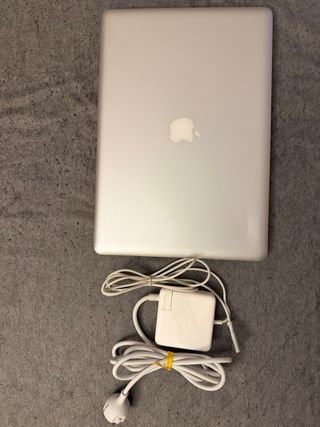 MacBook Pro 15" 2011 i7 SSD Ventura DJ+Retrogame