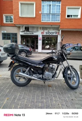 Honda CB 250 Two Fifty Moto