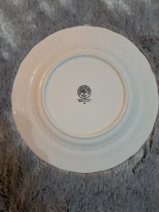 Plato llano La Cartuja "flor de lis"