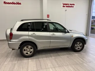 Toyota RAV4 2002